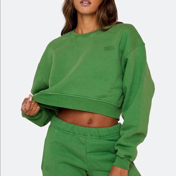 set active cropped crewneck